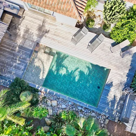 Avec Piscine 4*